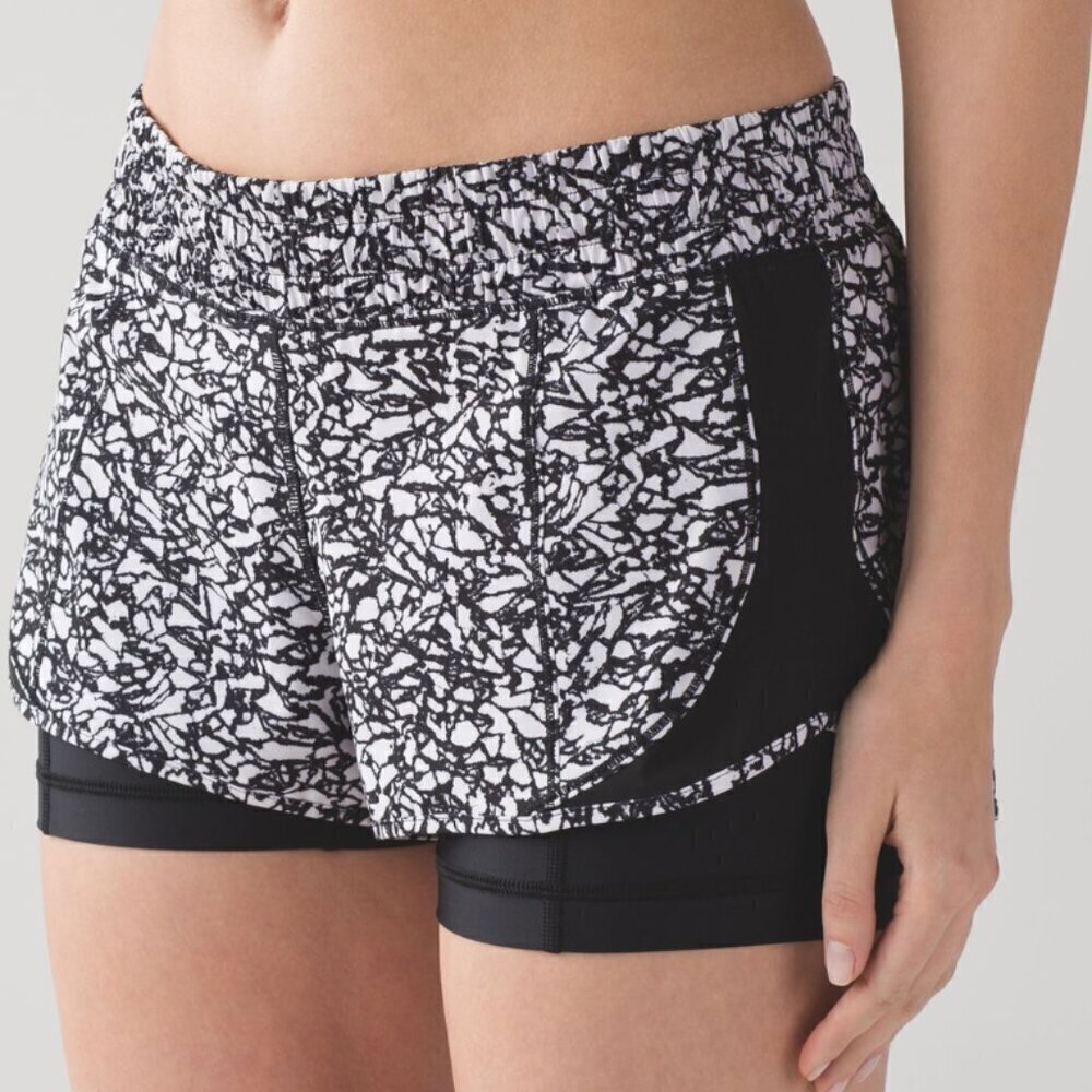 Lululemon Work Out To Water Short Ice Breaker White Black / Black - Picture 5 of 5